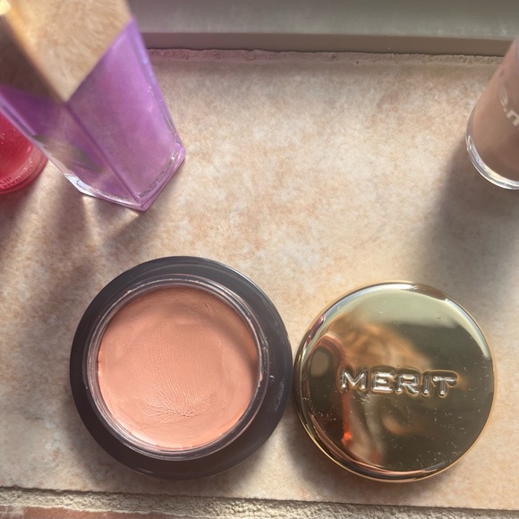 rem, Merit, Fenty, Too Faced bundle - Picture 12 of 14